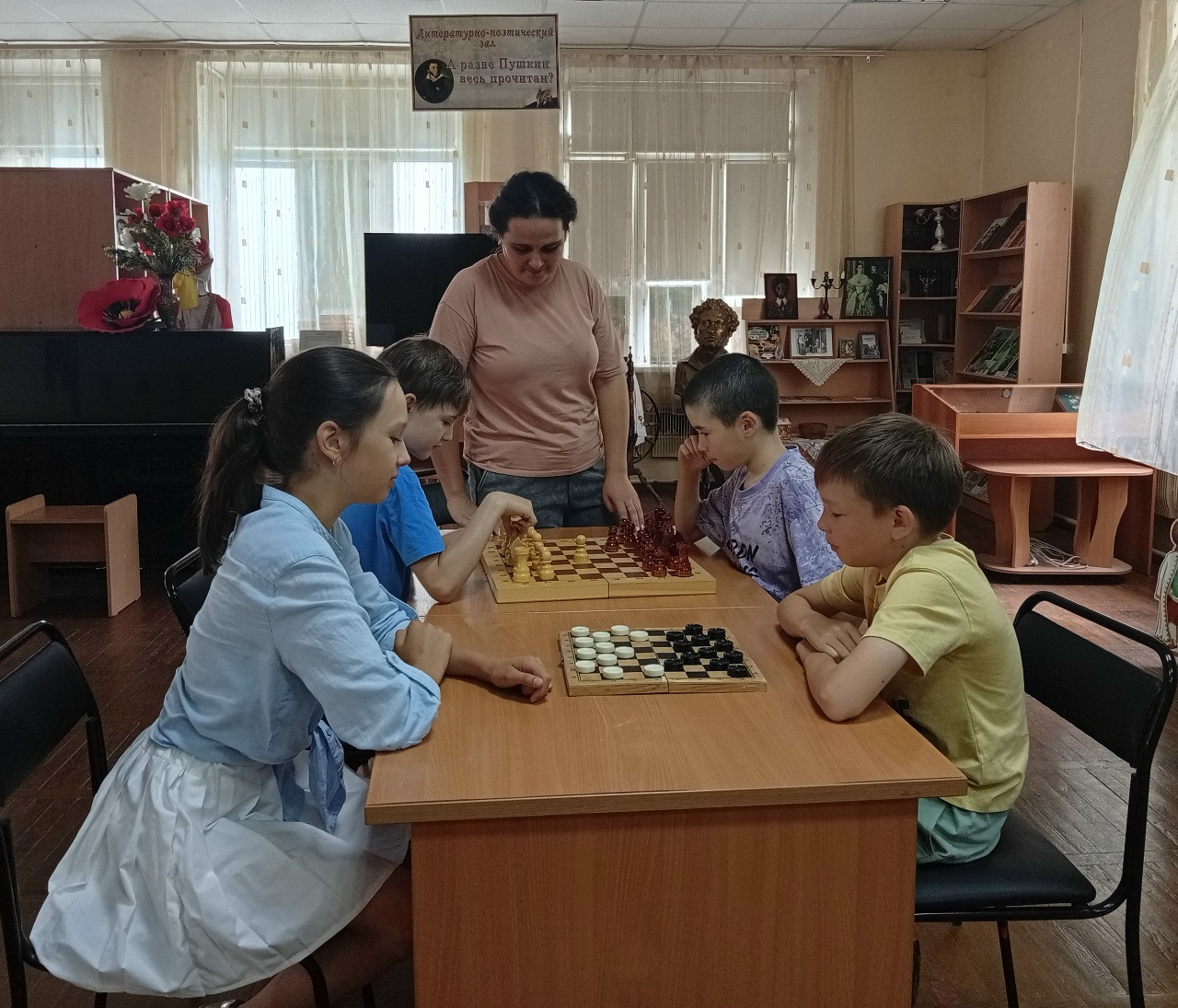Read more about the article Книжные полянки: как это было