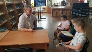 Read more about the article От страниц — к экрану: «Чук и Гек» в книге и кино»
